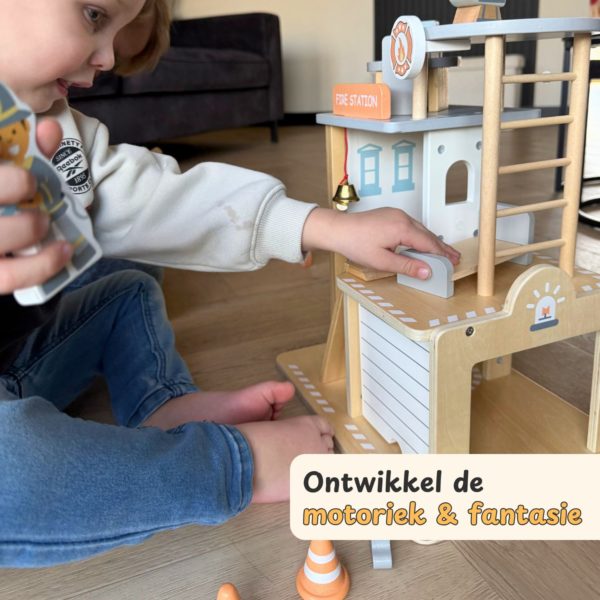 Maxx Kidz Houten Brandweerkazerne - Inclusief accessoires - Afbeelding 4